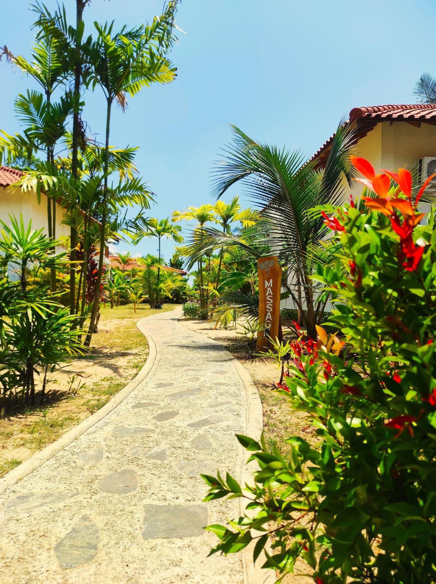 Sleeping Elephant Beach Resort Тангалла Экстерьер фото